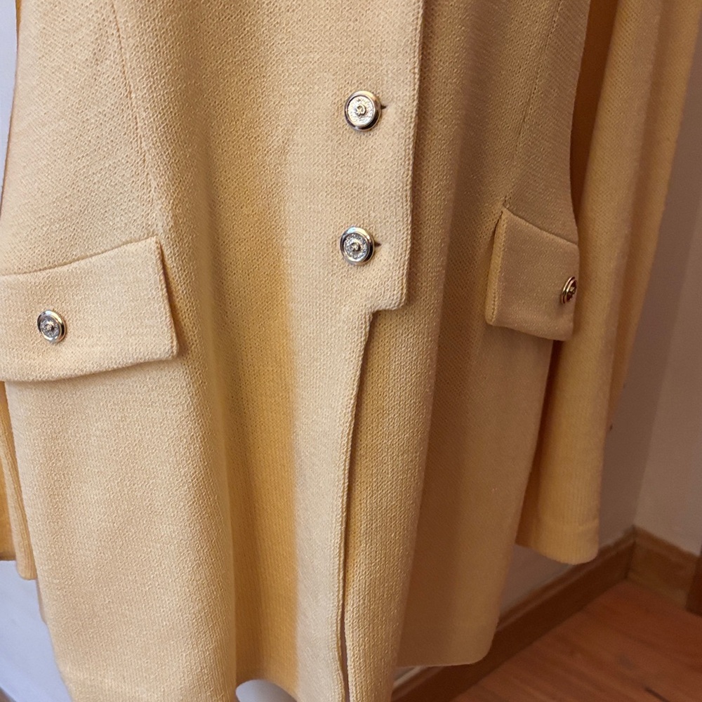 St. John Yellow Blazer with Button Detail. Size 12. - Picture 5 of 10